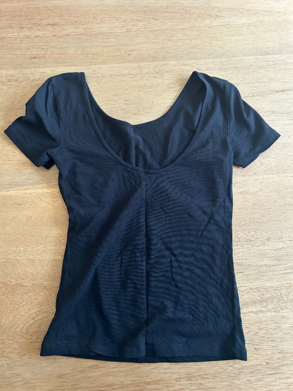 Fitted Black Top - Picture 2 of 2